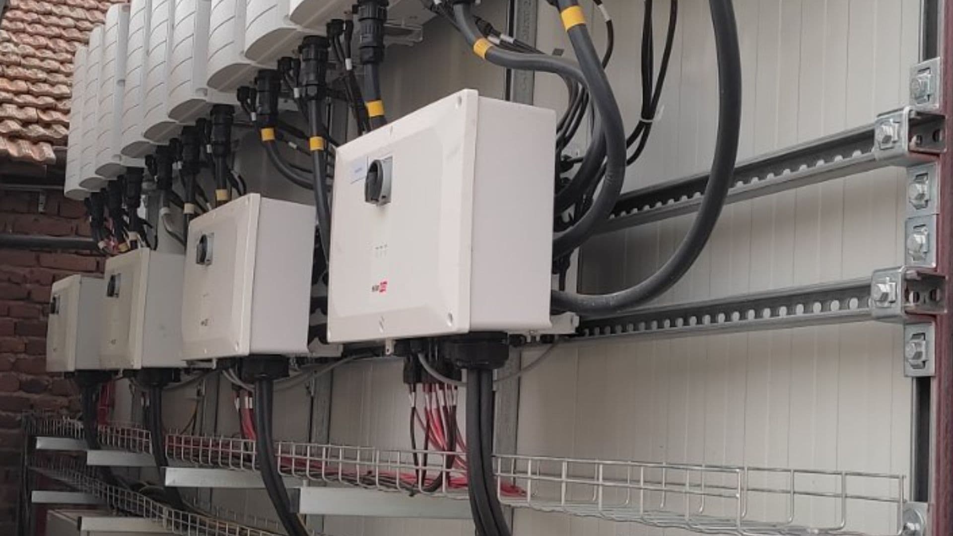 651 kWp Град Съединение — снимка 3